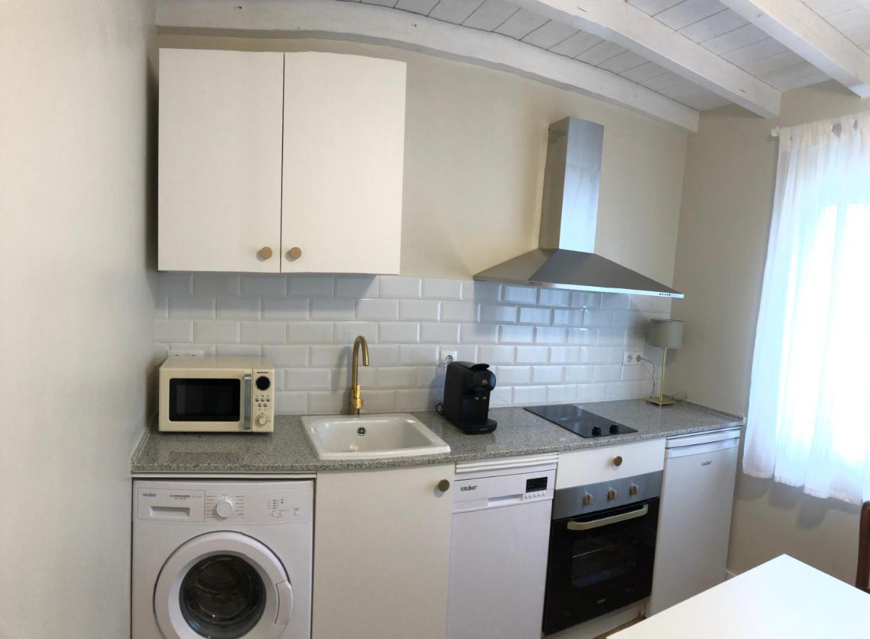 Aparthotel La Casita De El Montan Baja Avilés Esterno foto